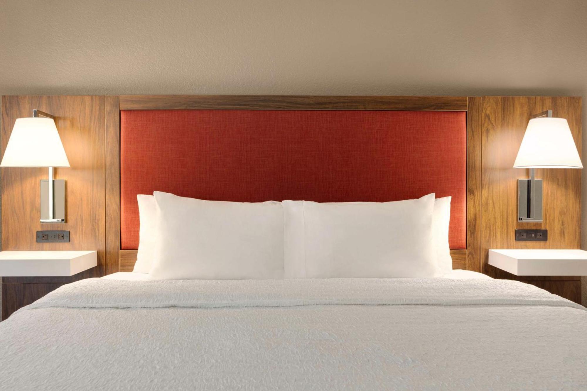 Hampton Inn Старквил Екстериор снимка