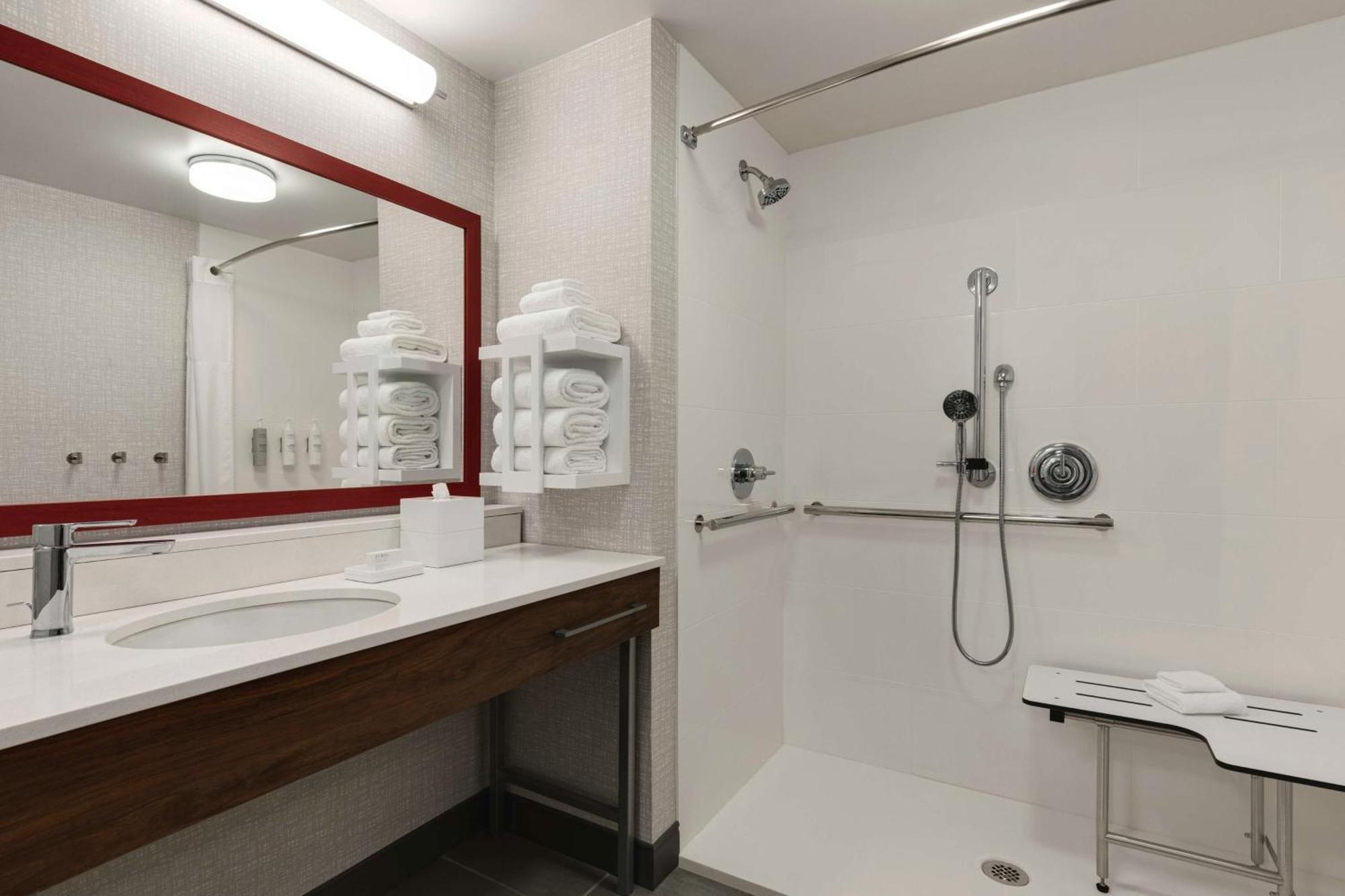 Hampton Inn Старквил Екстериор снимка