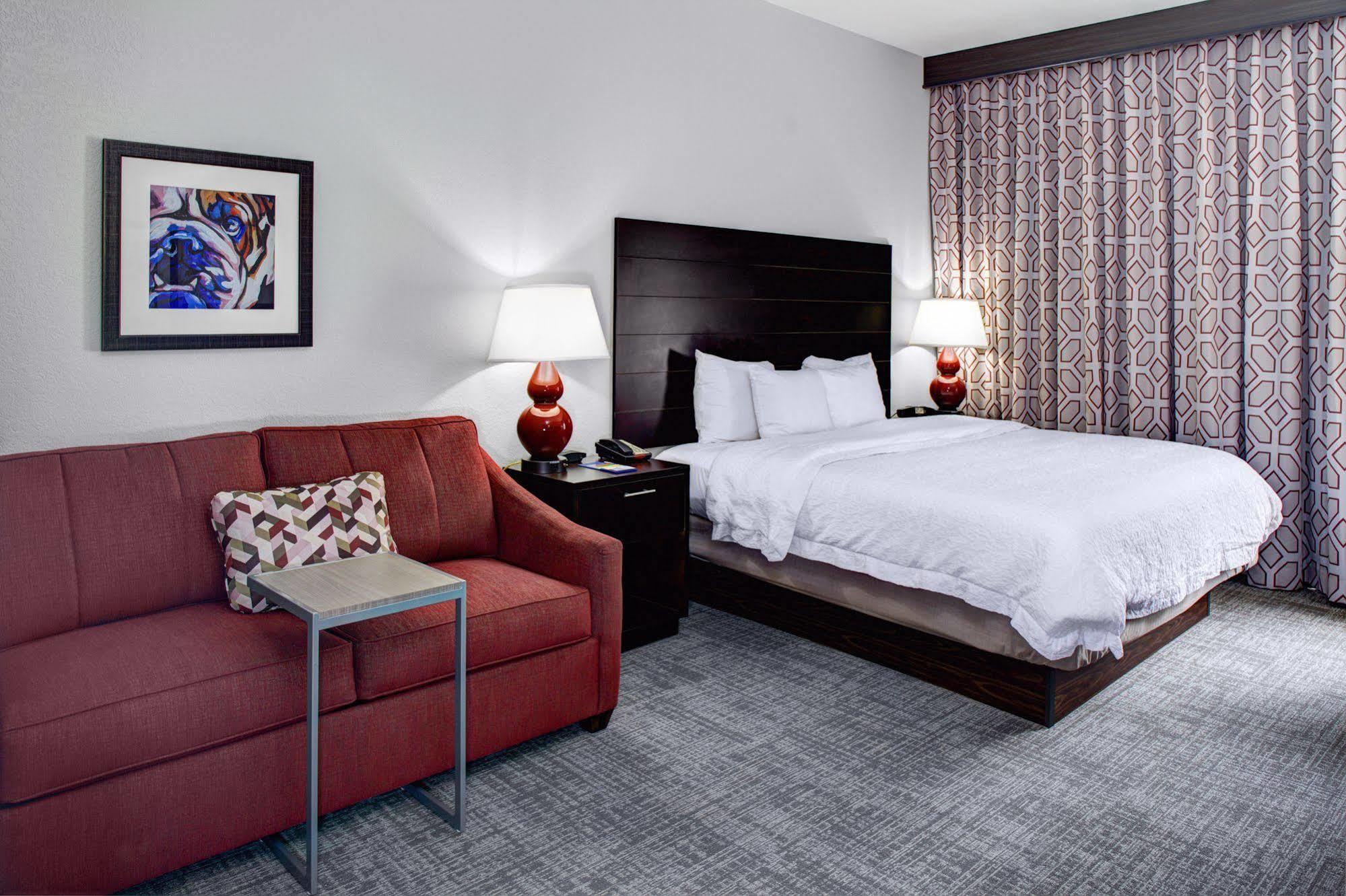 Hampton Inn Старквил Екстериор снимка