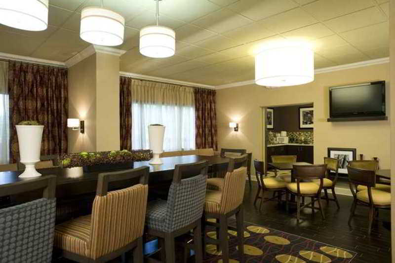 Hampton Inn Старквил Ресторант снимка
